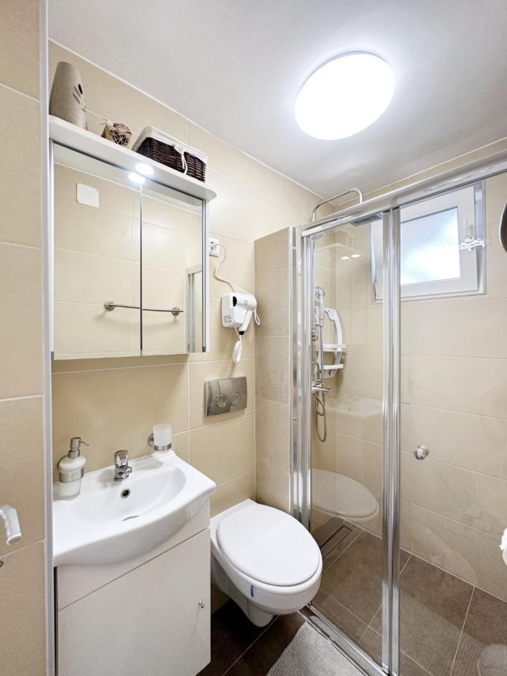 Apartments Jora - Family Friendly With Parking Space Nin Extérieur photo